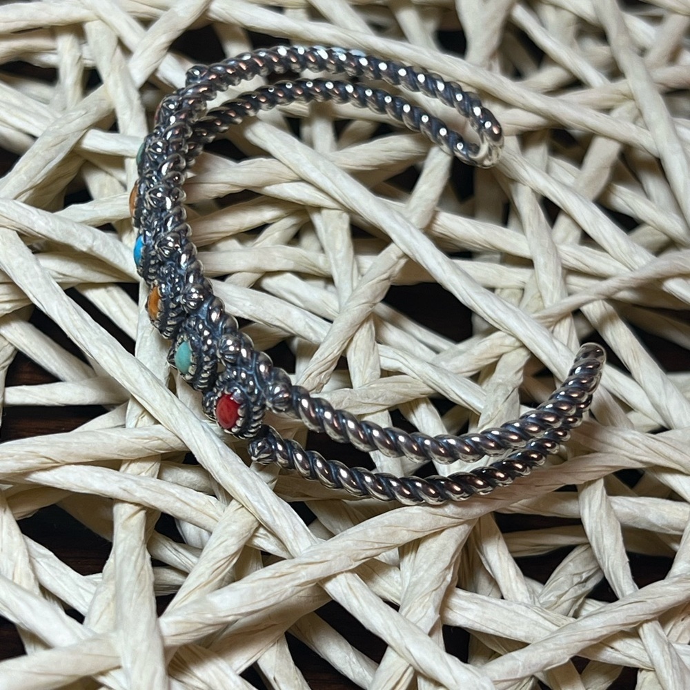 CAROLYN POLLACK • NAVAJO • STERLING SILVER BRACELET - Picture 3 of 6
